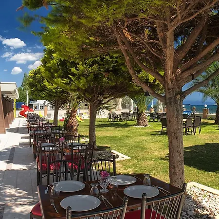 Asmira Royal Szálloda *