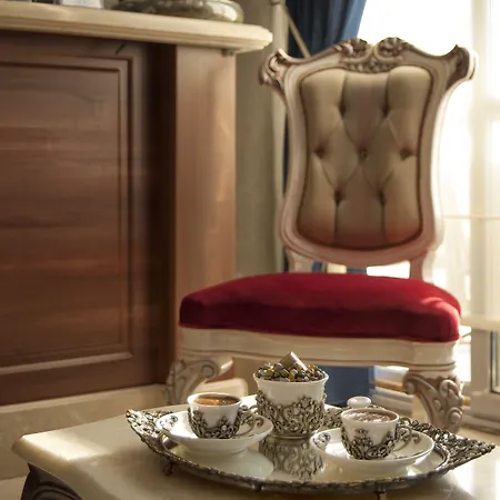 Hotel Asmira Royal *