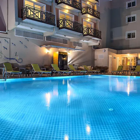 Asmira Royal Hotel *